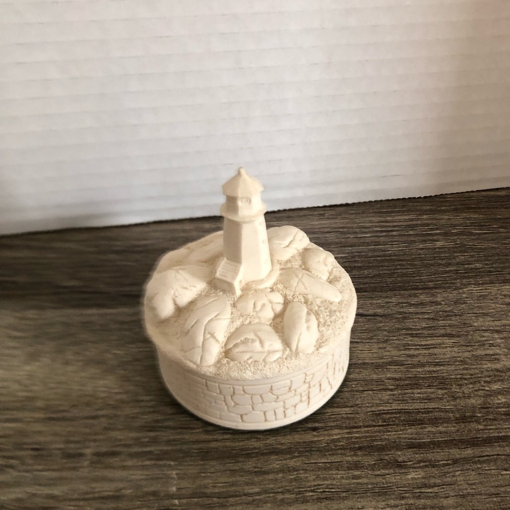 Lighthouse Trinket Box - Picture 3 of 11